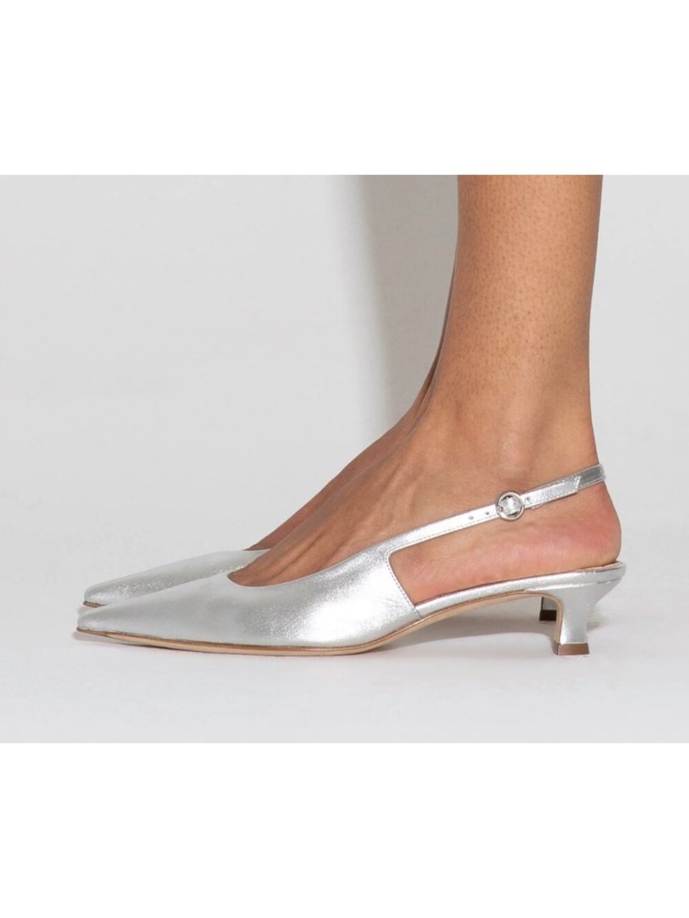 Aeyde Womens Catrina Silver Kitten Slingback Pumps Sz 39 EU 8 US